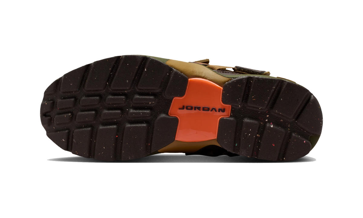 Overkicks - Air Jordan Trunner LX Brown Kelp (IO4190-300) - par completo