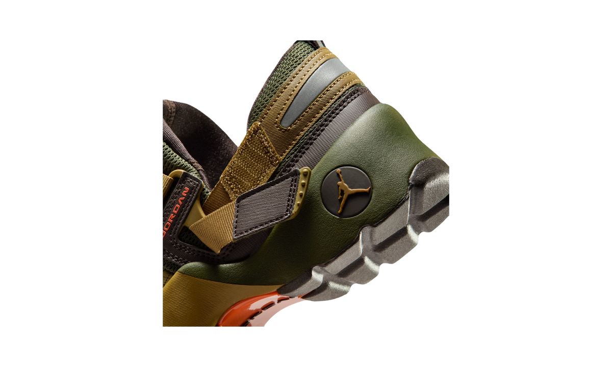 Overkicks - Air Jordan Trunner LX Brown Kelp (IO4190-300) - detalle