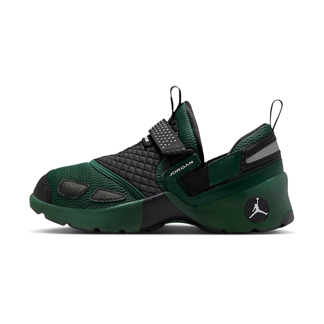 Overkicks - Air Jordan Trunner LX Fir (HQ2164-300) - vista lateral