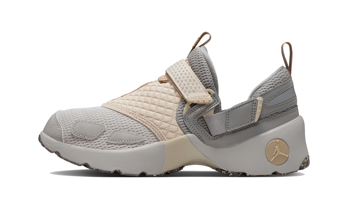 Overkicks - Air Jordan Trunner LX Light Iron Ore Enigma Stone (IQ2719-002) - vista lateral