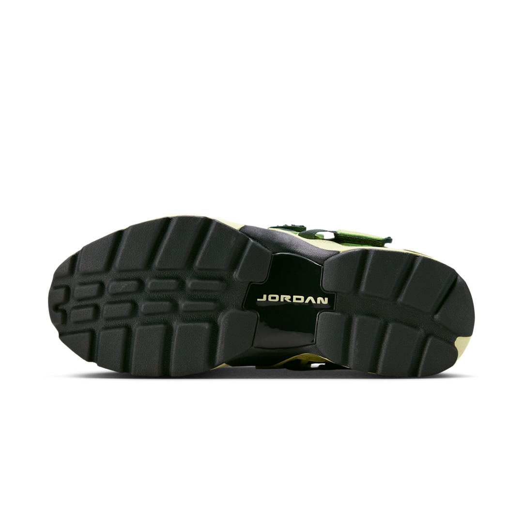 Overkicks - Air Jordan Trunner LX Luminous Green (HQ2164-302) - detalle suela
