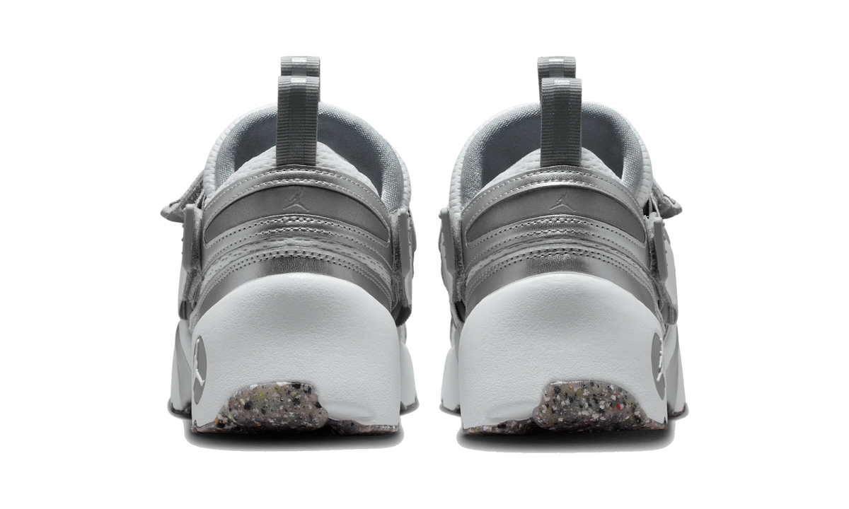 Overkicks - Air Jordan Trunner LX Wolf Grey Reflective Silver (HQ2164-004) - detalle talón