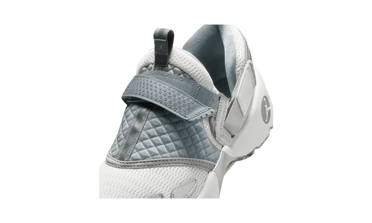 Overkicks - Air Jordan Trunner LX Wolf Grey Reflective Silver (HQ2164-004) - detalle lateral interior