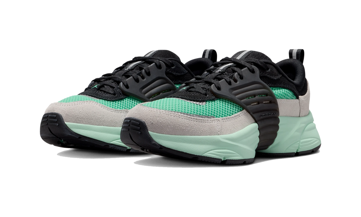 Overkicks - Air Jordan Trunner O/S Black Grey Green Glow (II6531-004) - vista trasera