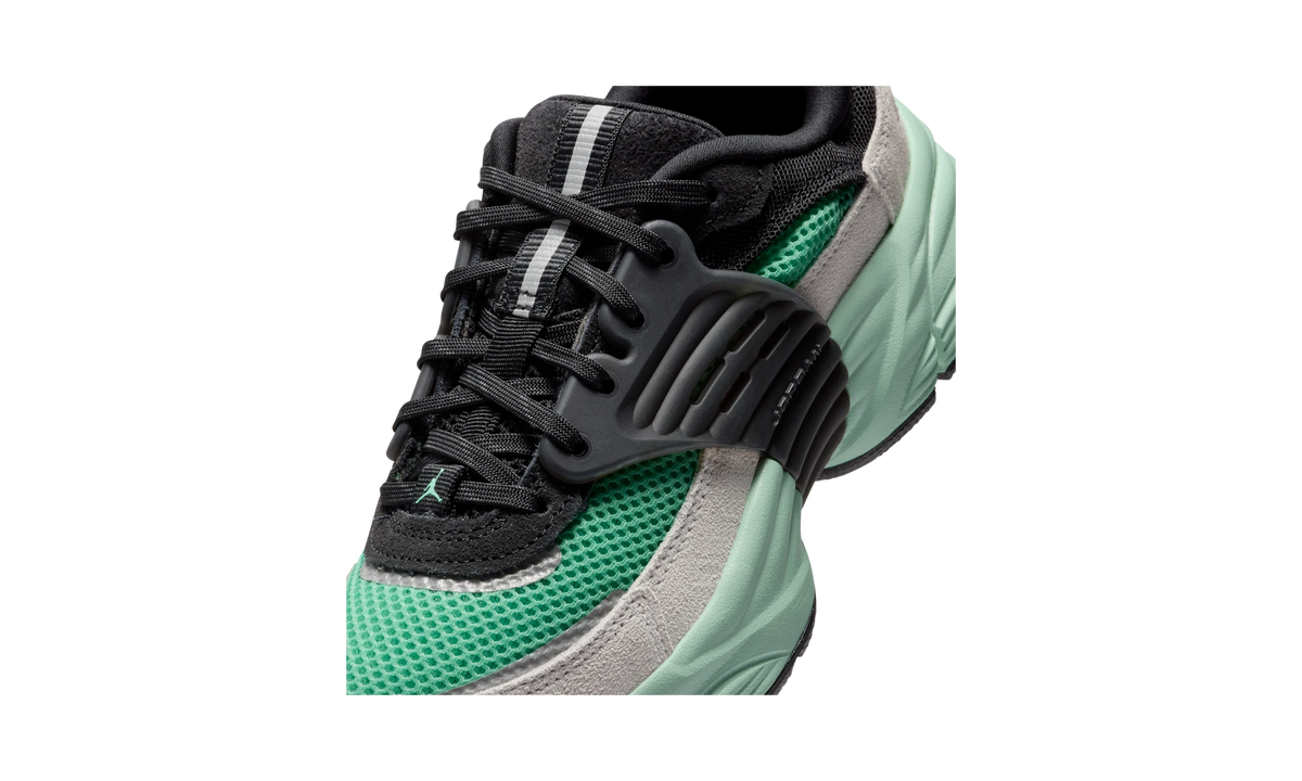 Overkicks - Air Jordan Trunner O/S Black Grey Green Glow (II6531-004) - detalle lateral interior