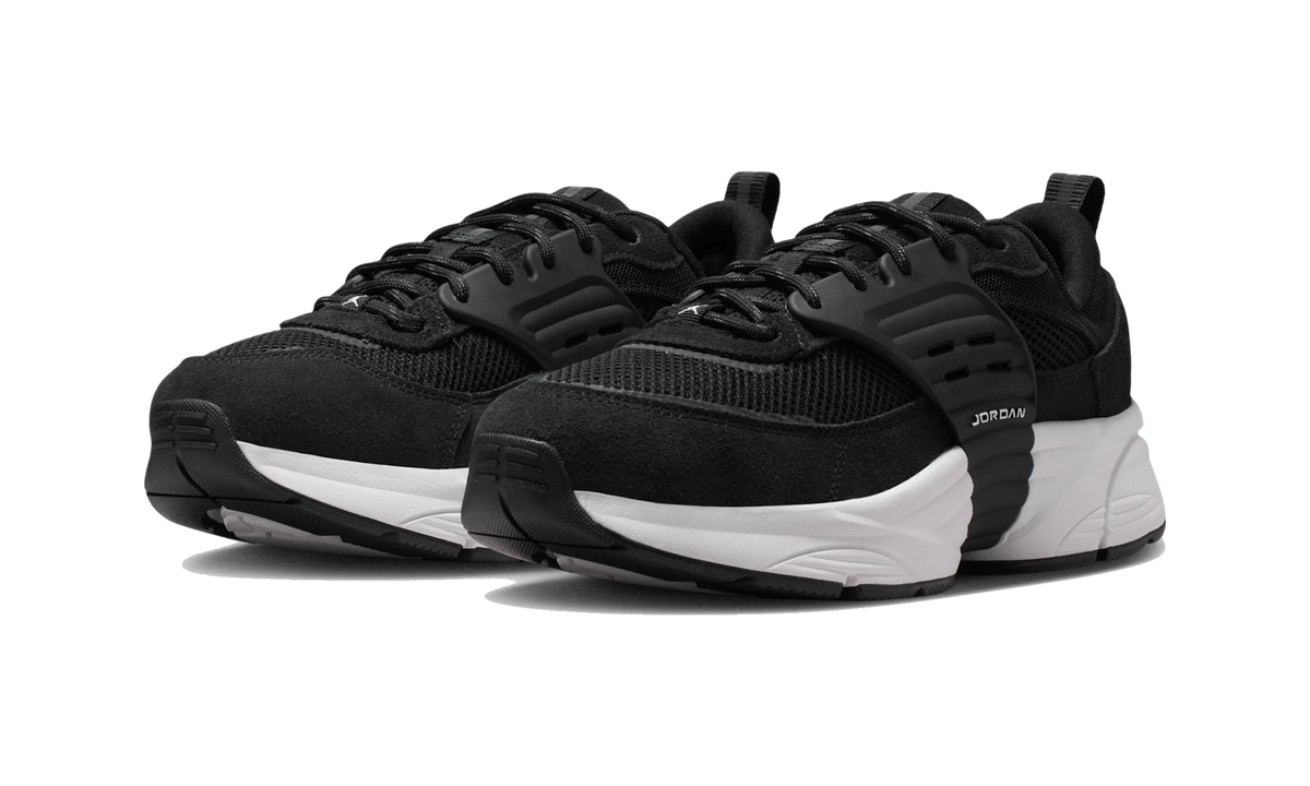Overkicks - Air Jordan Trunner O/S Black White (IB3722-008) - vista trasera