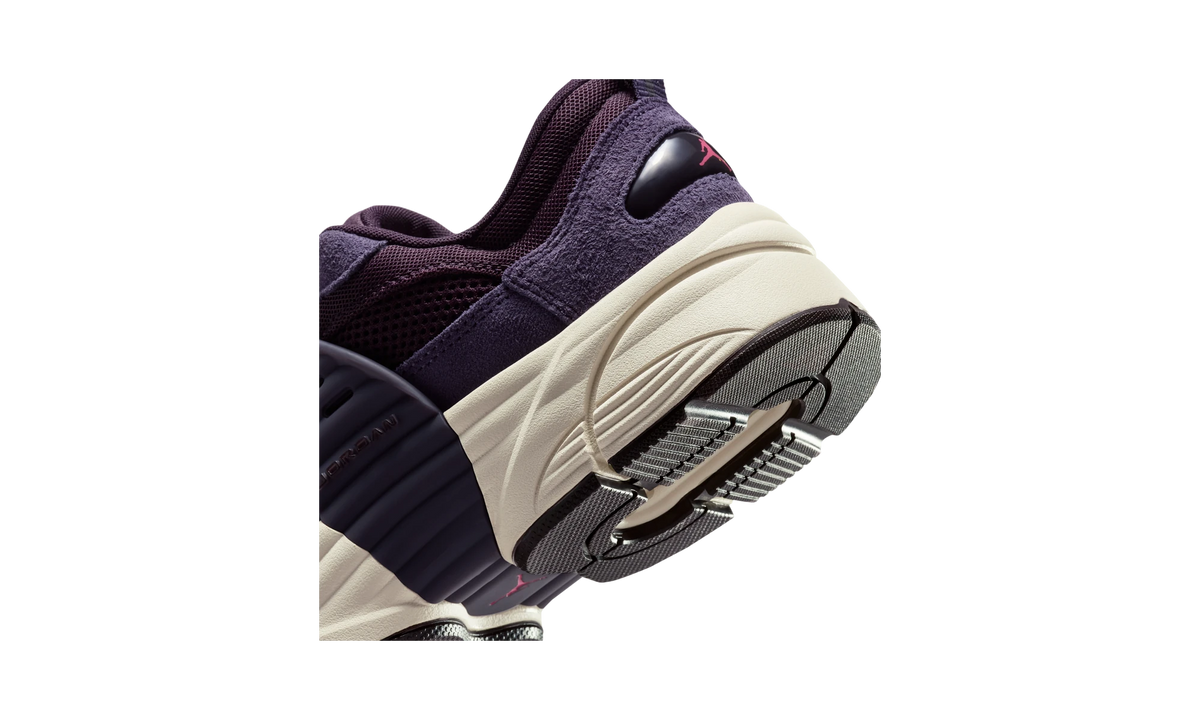 Overkicks - Air Jordan Trunner O/S Burgundy Ash Dark Raisin (IB3722-601) - detalle