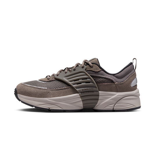 Overkicks - Air Jordan Trunner O/S Cave Stone (IB3722-201) - vista lateral