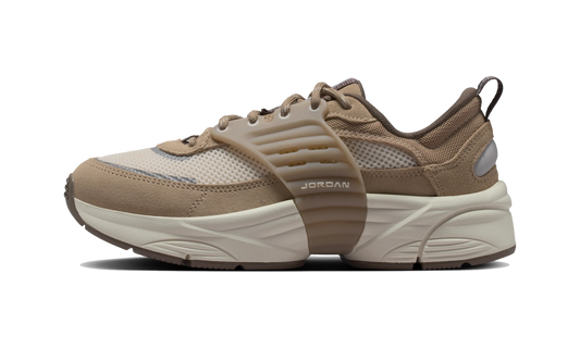 Overkicks - Air Jordan Trunner O/S Khaki Pale Ivory (IR1839-200) - vista lateral