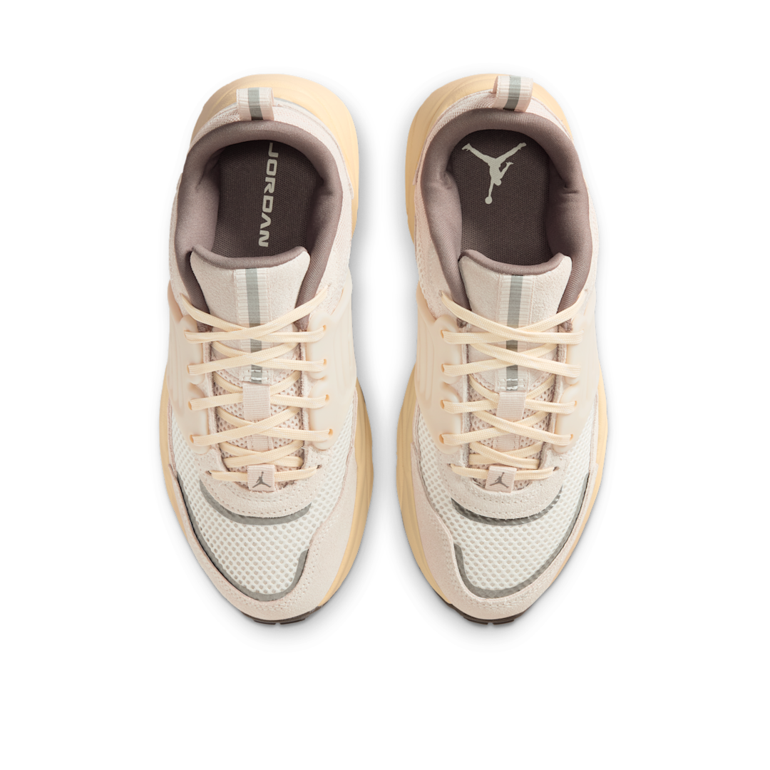 Overkicks - Air Jordan Trunner O S Light Orewood Brown (GS) (II6531-101) - imagen 3