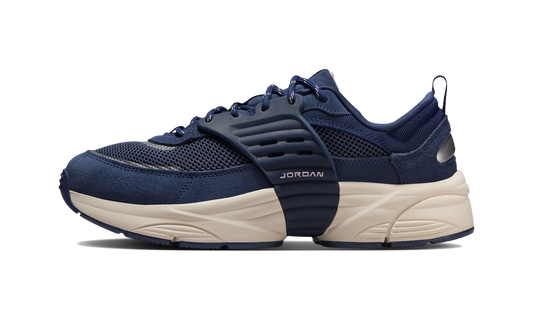 Overkicks - Air Jordan Trunner O/S Midnight Navy Light Orewood Brown (IB3722-400) - vista lateral