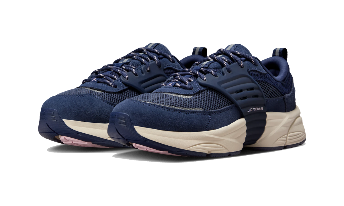 Overkicks - Air Jordan Trunner O/S Midnight Navy Light Orewood Brown (IB3722-400) - vista trasera