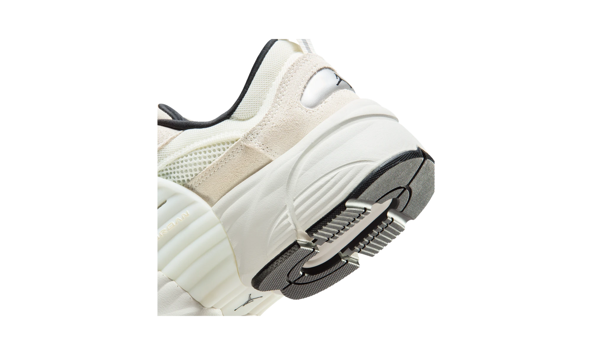 Overkicks - Air Jordan Trunner O/S Sail (IB3722-102) - detalle