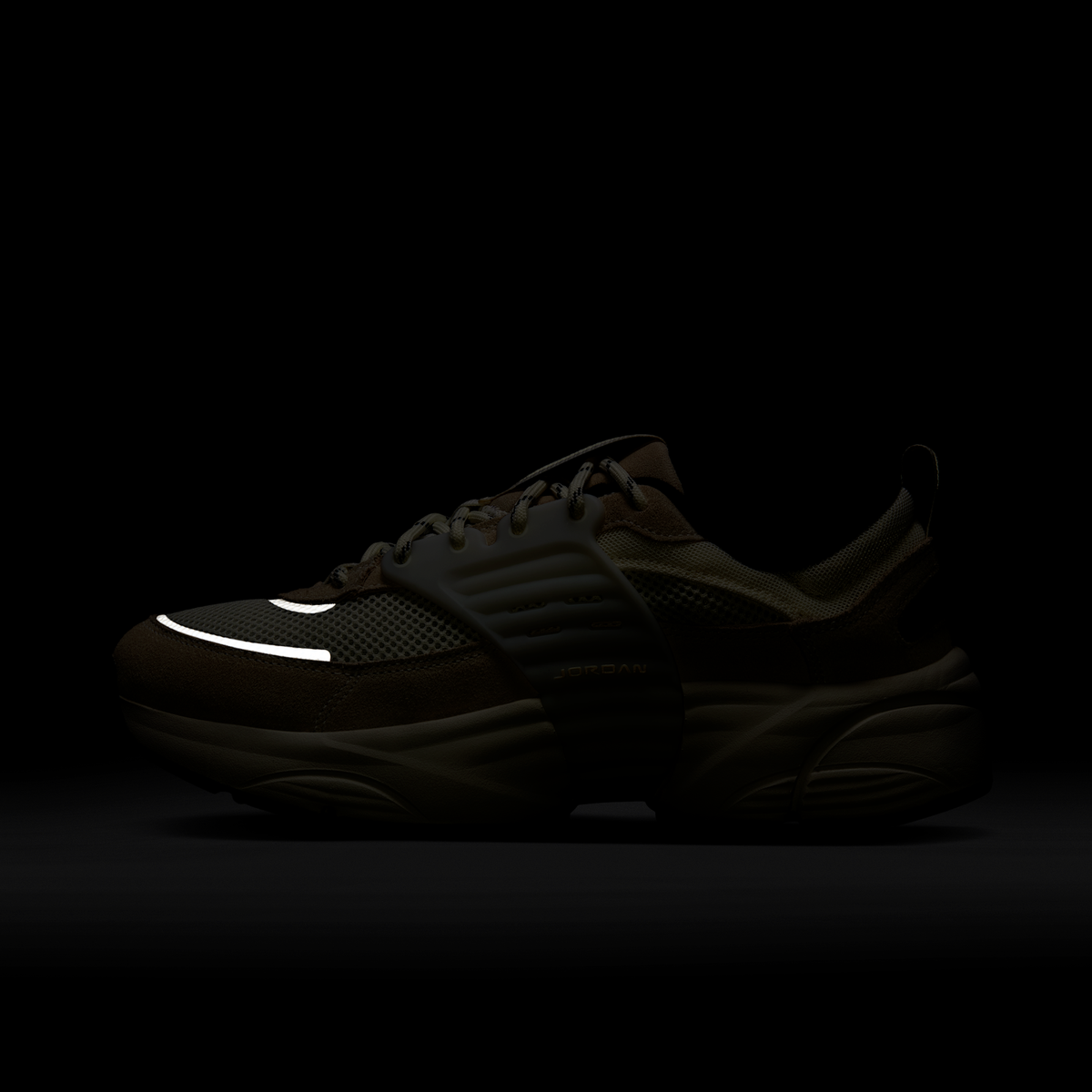 Overkicks - Air Jordan Trunner O/S Sail (IB3722-102) - detalle