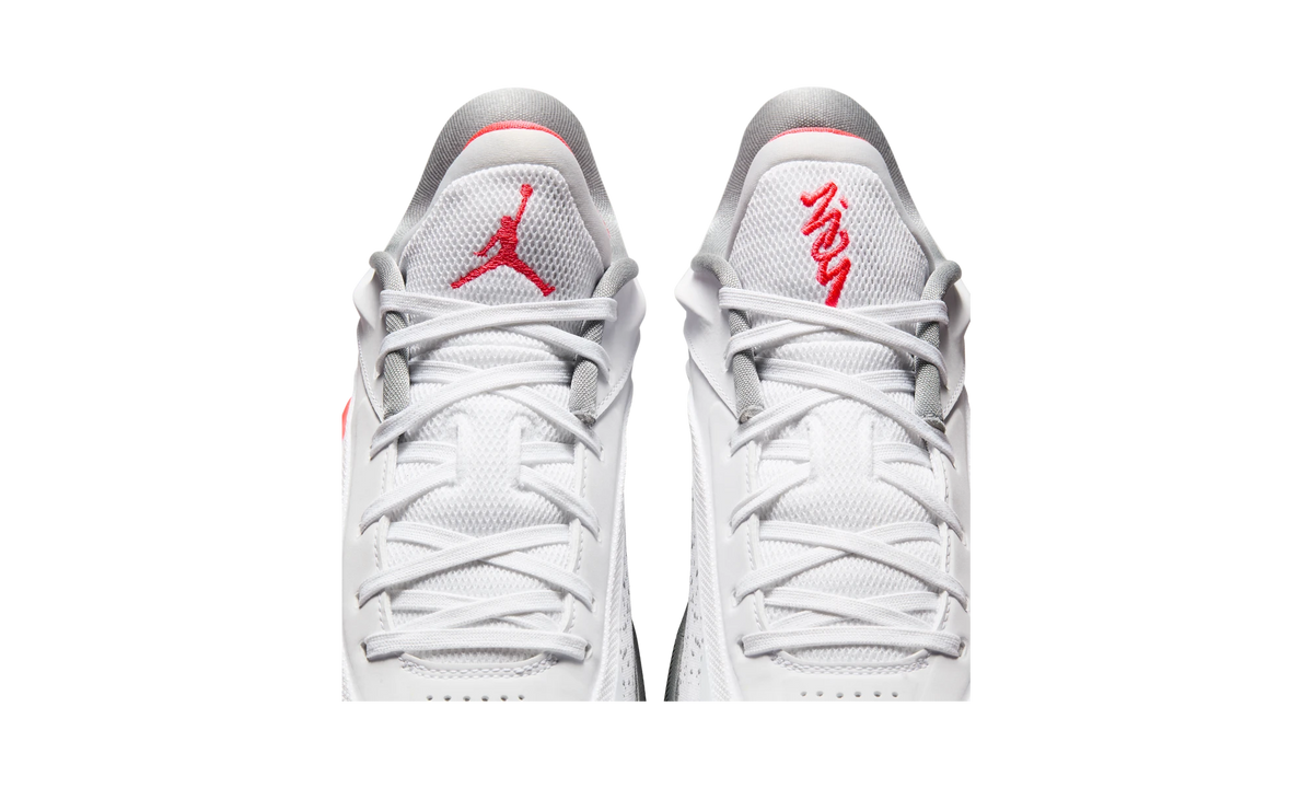 Overkicks - Air Jordan Zion 4 Flight (FB1802-103) - detalle
