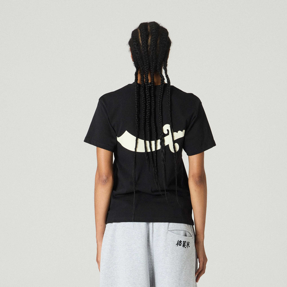 Overkicks - Camiseta Odd Cutlass Classic Fit Black (GAC815-BLK) - imagen 4