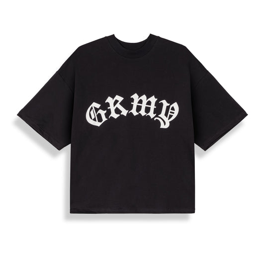 Overkicks - Camiseta Rise Above Boxy Black (GABT818-BLK) - vista frontal