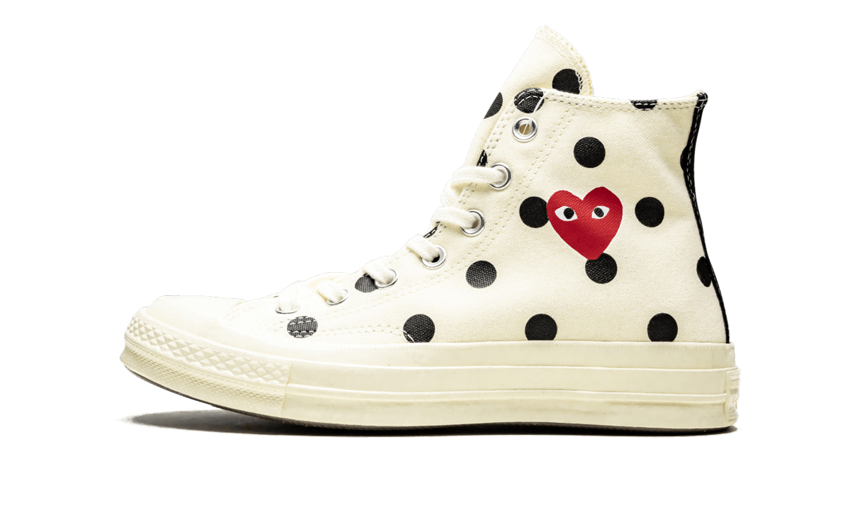 Overkicks - Converse Chuck Taylor All Star 70 Hi Comme des Garcons PLAY Polka Dot White (157251C) - vista lateral