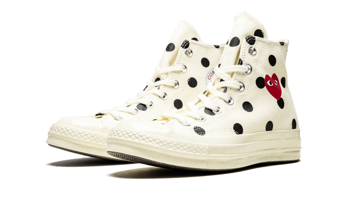 Overkicks - Converse Chuck Taylor All Star 70 Hi Comme des Garcons PLAY Polka Dot White (157251C) - vista trasera