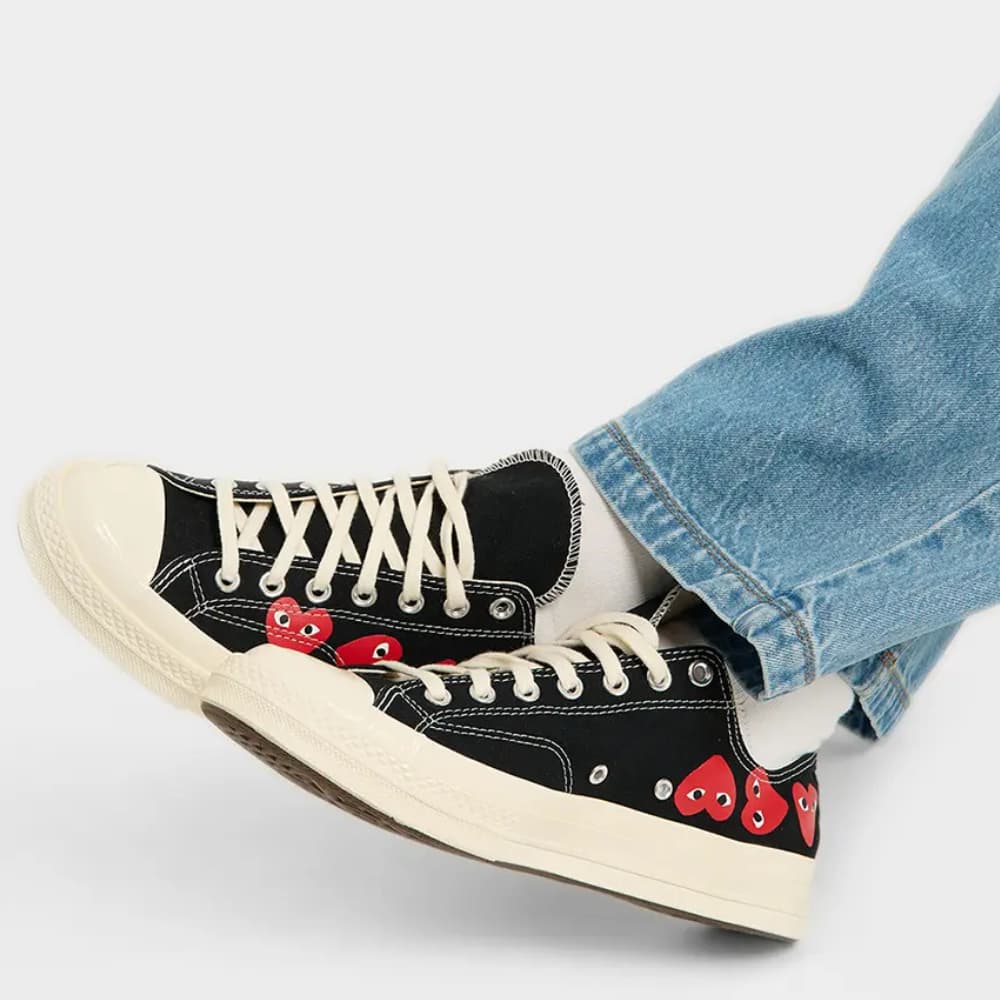 Overkicks - Converse Chuck Taylor All Star 70 Ox Comme des Garcons PLAY Multi-Heart Black (A08149C/AZ-K126-001-1) - vista superior