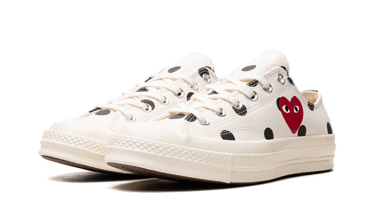 Overkicks - Converse Chuck Taylor All Star 70 Ox Comme des Garcons PLAY Polka Dot White (157249C) - vista trasera