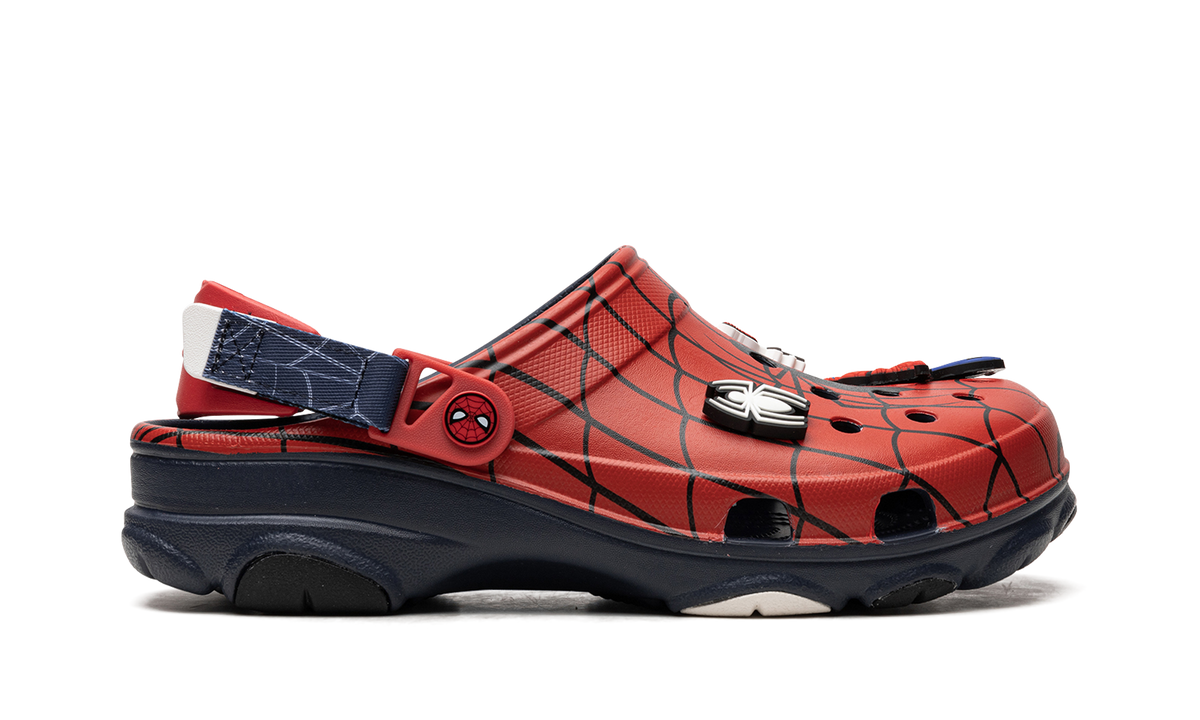 Overkicks - Crocs Classic All-Terrain Clog Marvel Spider-Man (208782-410) - detalle talon