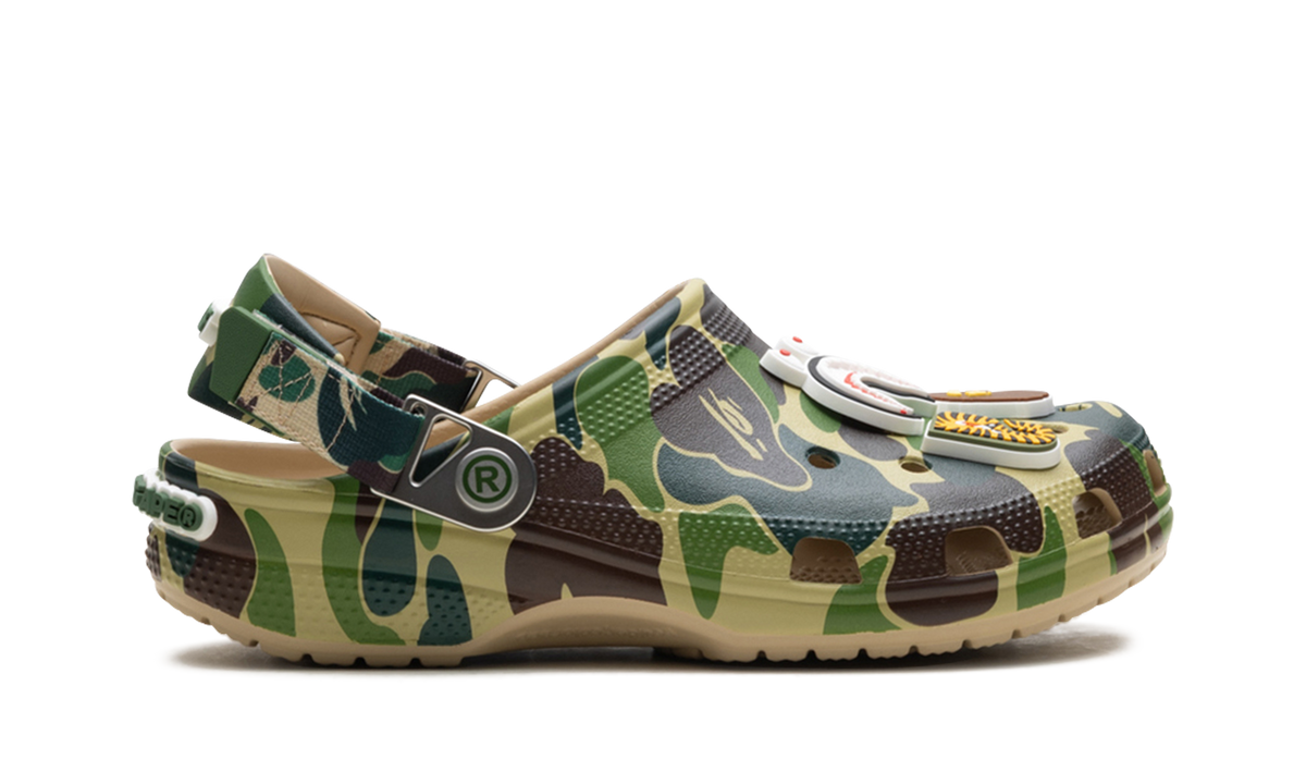 Overkicks - Crocs Classic Clog A Bathing Ape ABC Camo Green (209627-212) - detalle talon