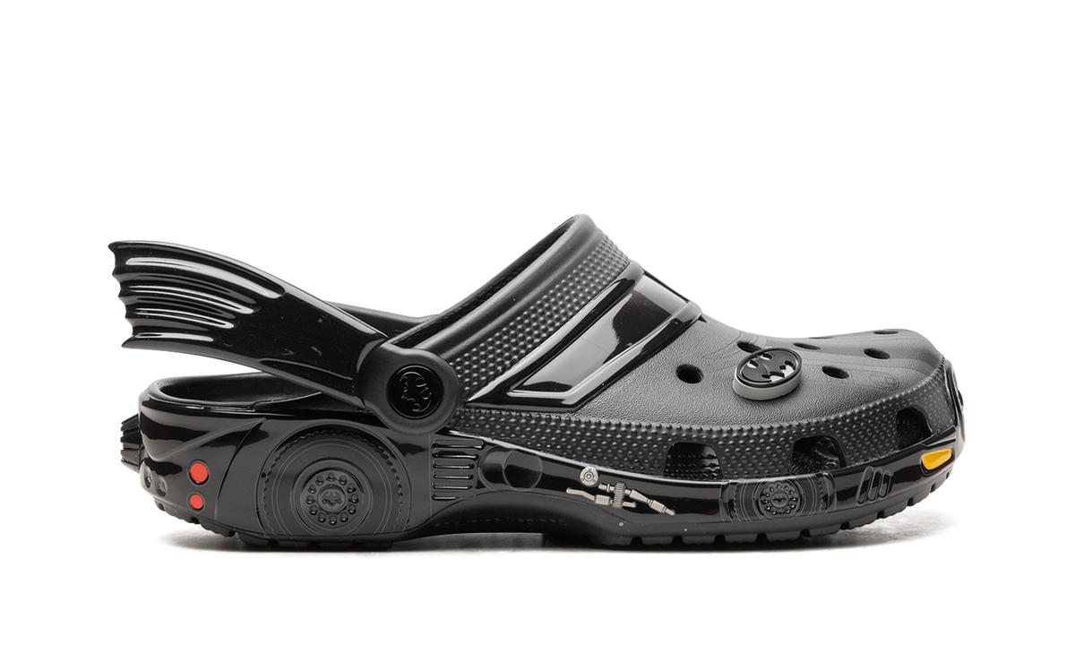 Overkicks - Crocs Classic Clog Batmobile (210219-001) - detalle suela