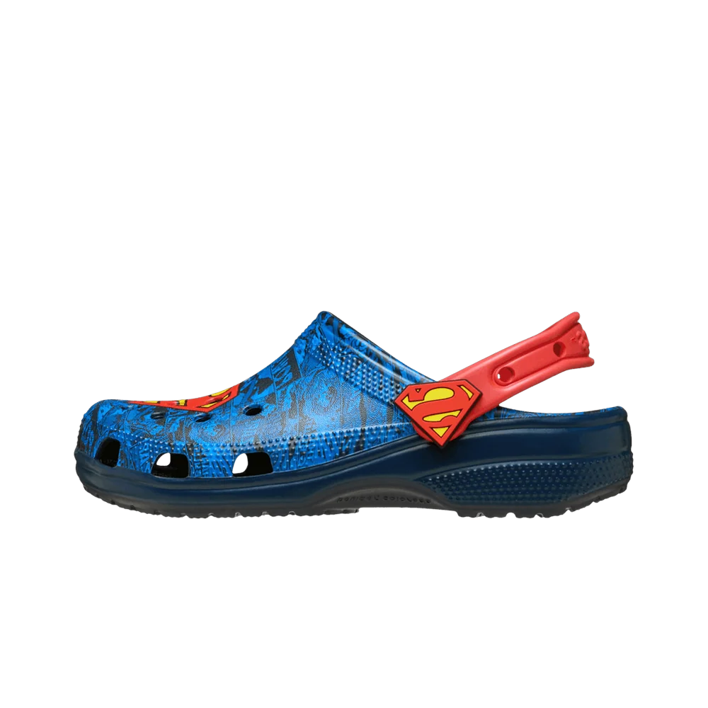 Overkicks - Crocs Classic Clog DC Comics Superman (211131-90H) - vista lateral