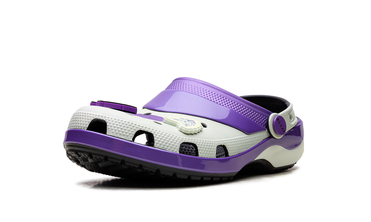 Overkicks - Crocs Classic Clog Dragon Ball Z Frieza (211202-90H) - detalle suela