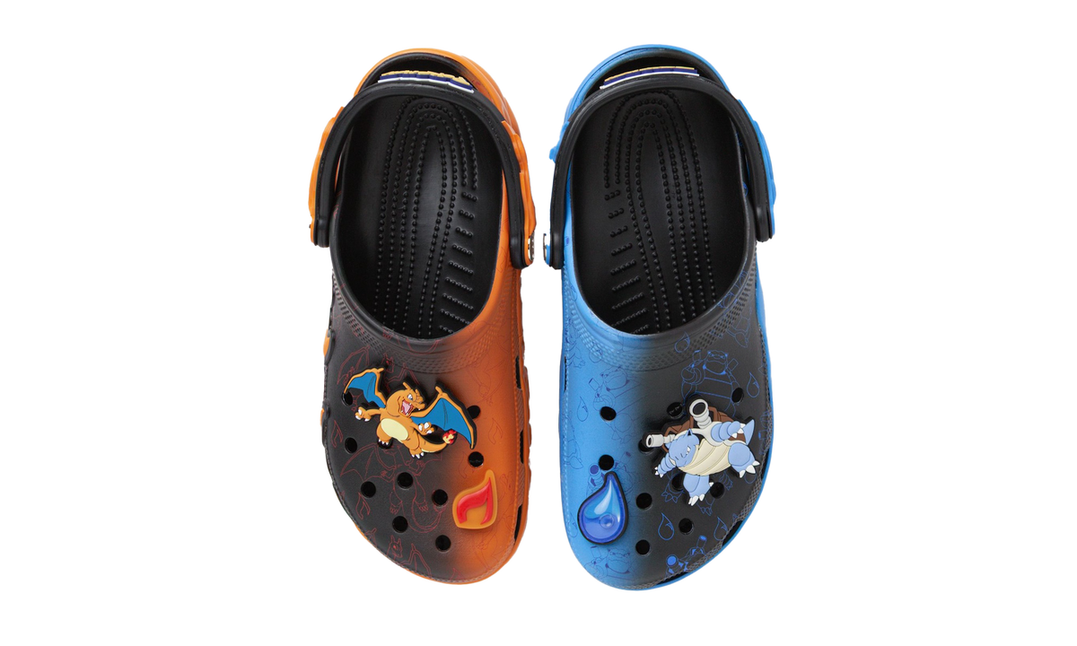 Overkicks - Crocs Classic Clog Pokémon Charizard vs. Blastoise (211346-90H) - vista trasera