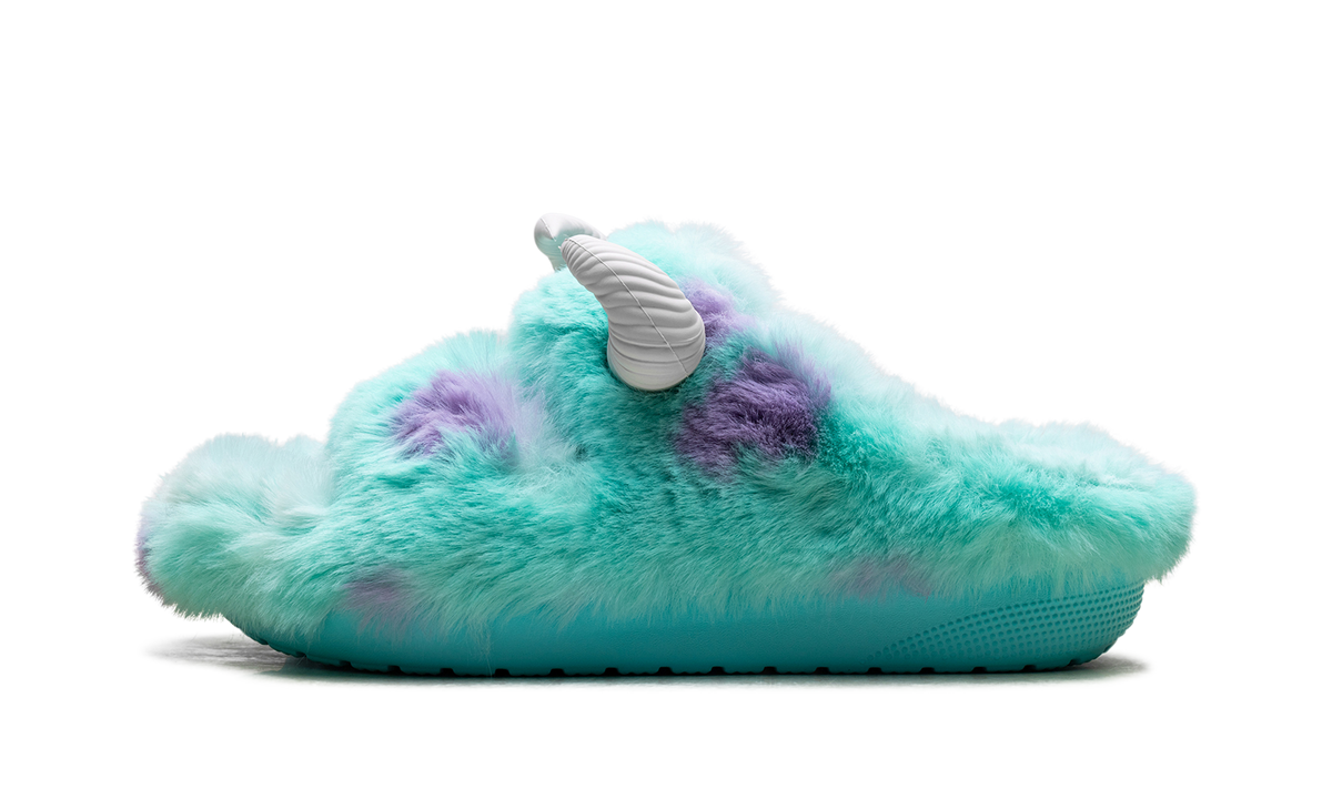 Overkicks - Crocs Classic Cozzzy Sandal Monsters Inc. Sulley (210877-90H) - vista lateral