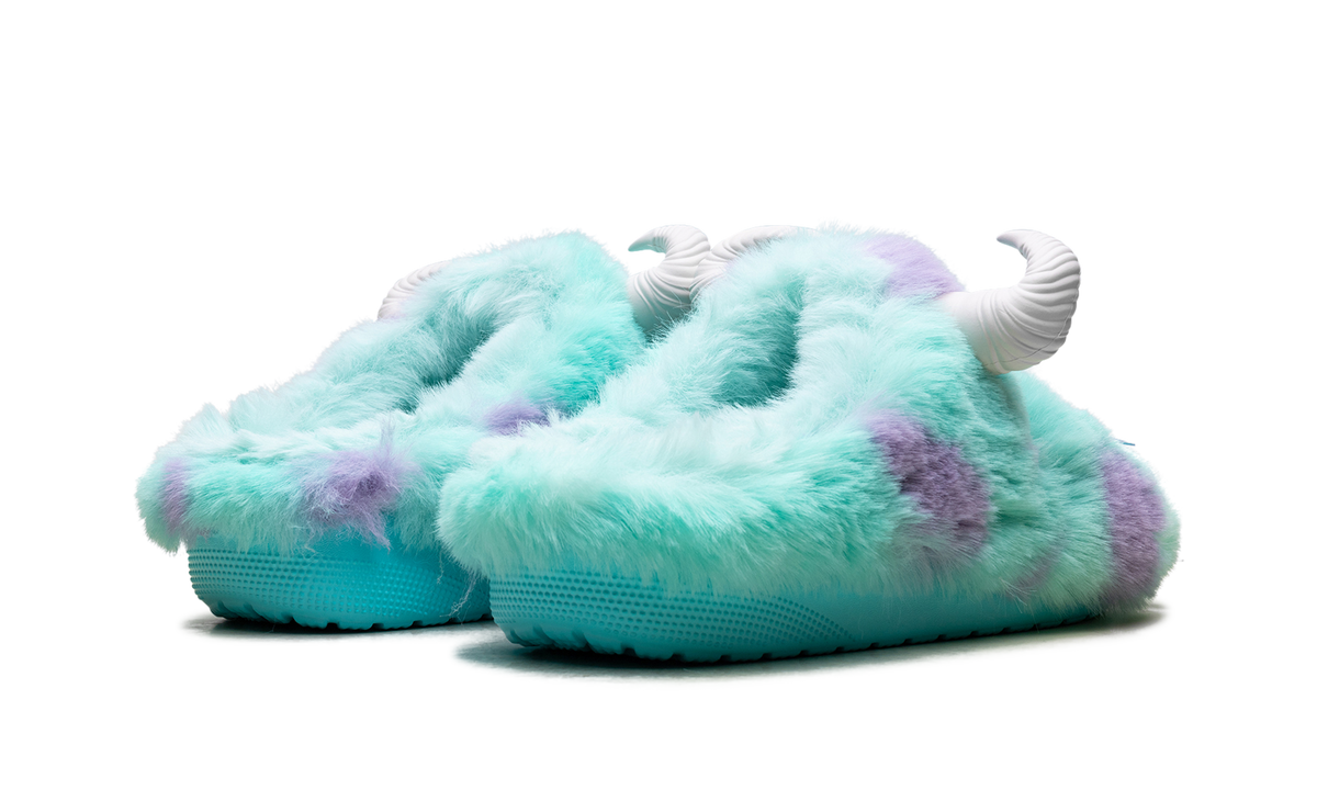 Overkicks - Crocs Classic Cozzzy Sandal Monsters Inc. Sulley (210877-90H) - par completo