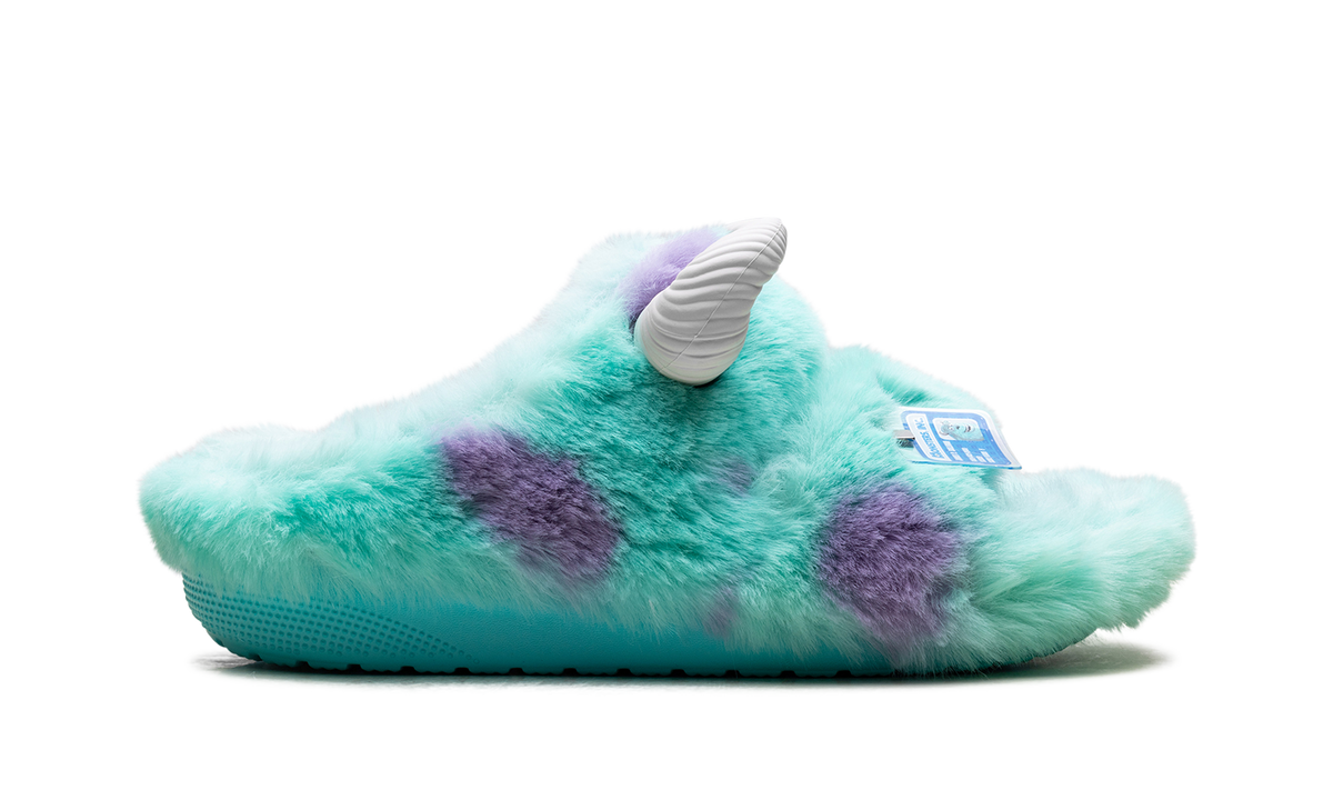 Overkicks - Crocs Classic Cozzzy Sandal Monsters Inc. Sulley (210877-90H) - detalle talon
