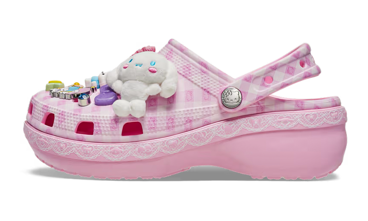 Overkicks - Crocs Classic Platform Clog Hello Kitty and Friends (Womens) (212683-90H) - vista lateral