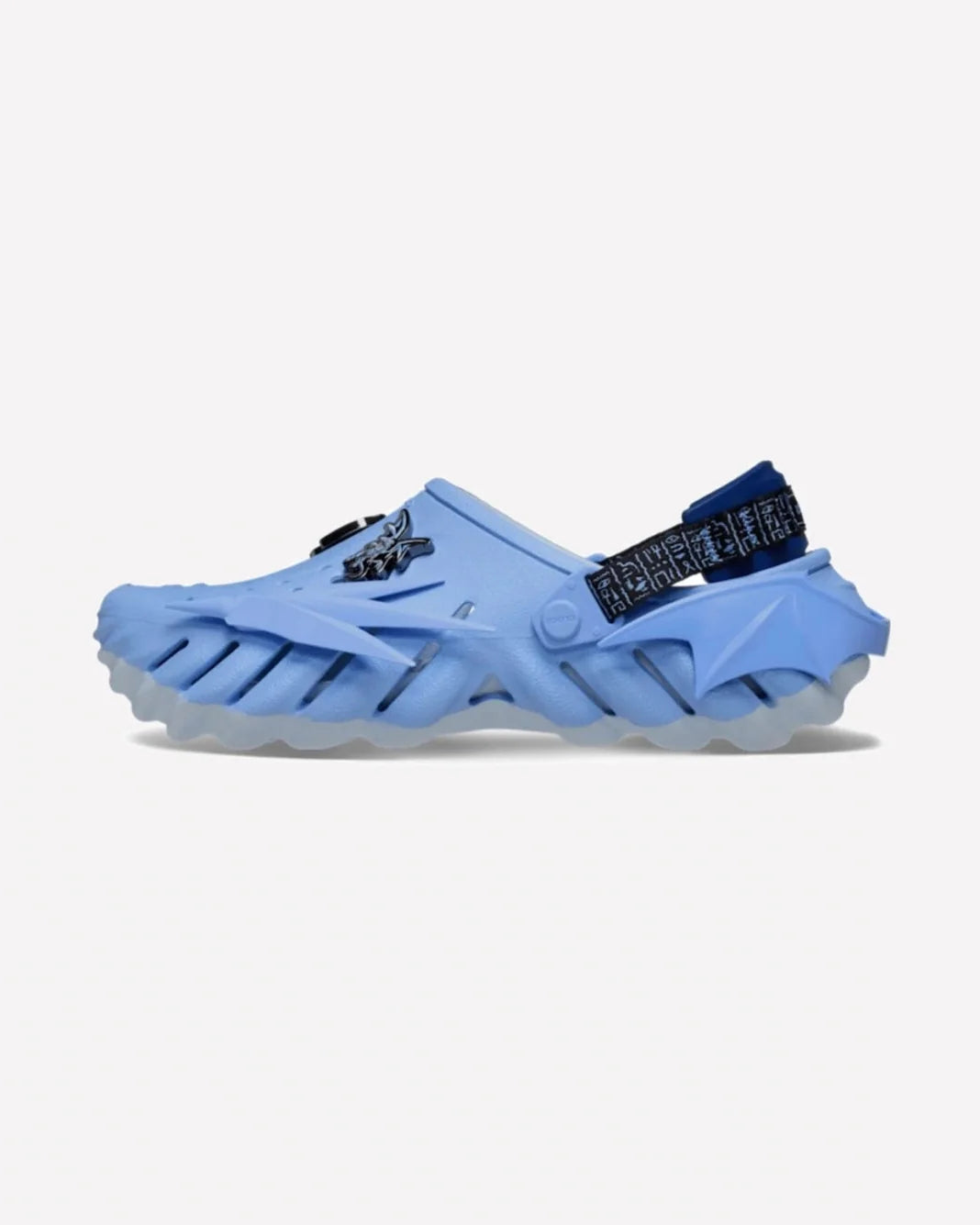 Overkicks - Crocs Echo Clog Yu-Gi-Oh! Blue-Eyes White Dragon (213732-90H) - vista lateral