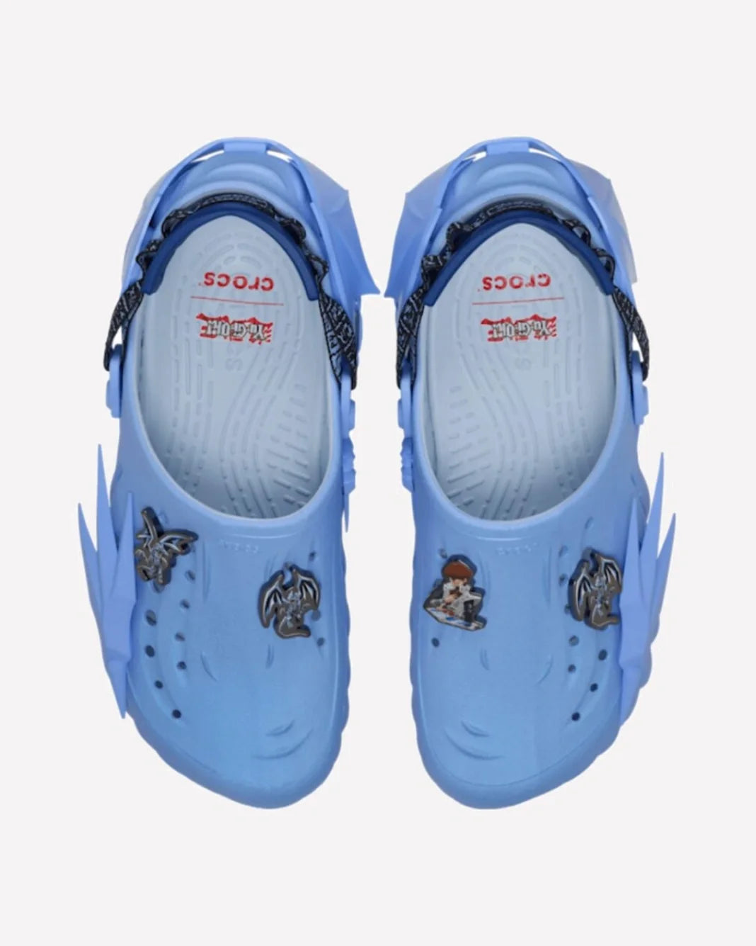 Overkicks - Crocs Echo Clog Yu-Gi-Oh! Blue-Eyes White Dragon (213732-90H) - imagen 3