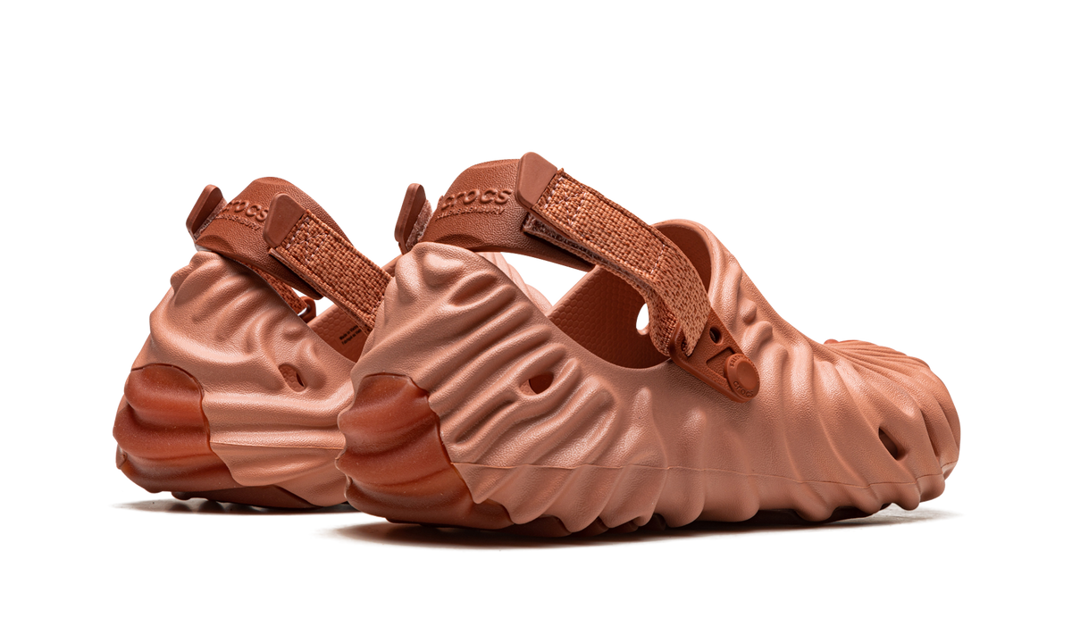 Overkicks - Crocs Pollex Clog by Salehe Bembury Kuwata (207393-6RL) - par completo