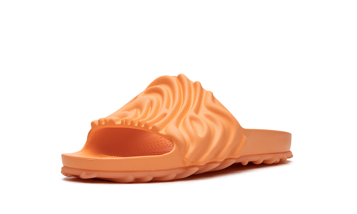 Overkicks - Crocs Pollex Slide by Salehe Bembury Citrus Milk (208685-84E) - detalle suela