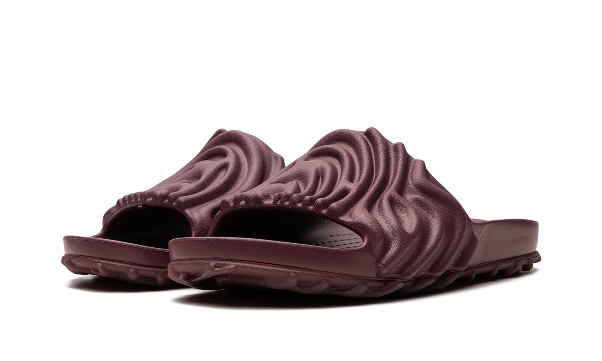 Overkicks - Crocs Pollex Slide by Salehe Bembury Huckle (208685-6WO) - vista trasera