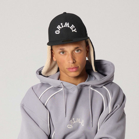 Overkicks - Gorra The Infamous Sherpa Trapper Fited Black (GTFC464-BLK) - imagen 2