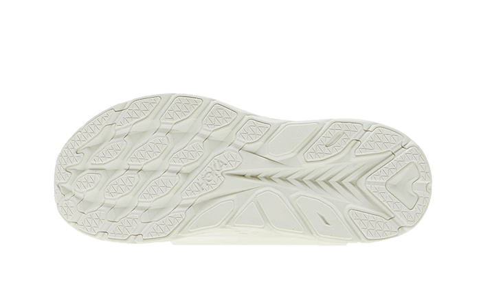 Overkicks - Hoka One One Clifton 8 White (Womens) (1119394-WWH) - par completo