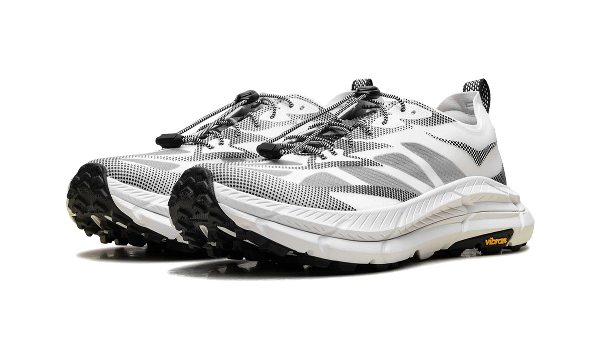 Overkicks - Hoka One One Mafate Speed 4 Lite White Black (1168971-WBLC) - vista trasera