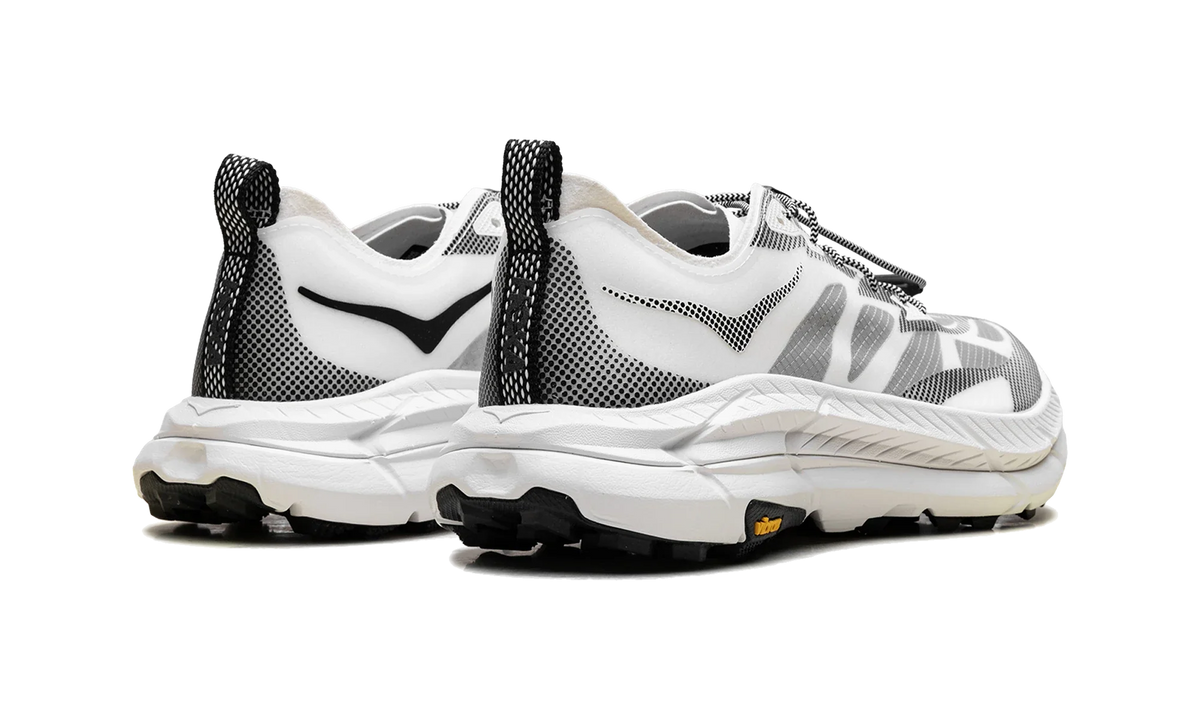 Overkicks - Hoka One One Mafate Speed 4 Lite White Black (1168971-WBLC) - par completo