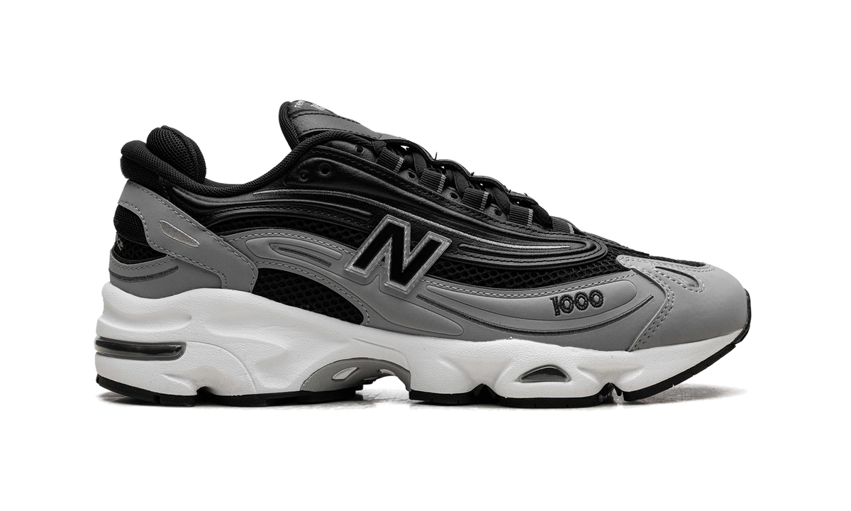 Overkicks - New Balance 1000 Black Grey (M1000A) - detalle talón