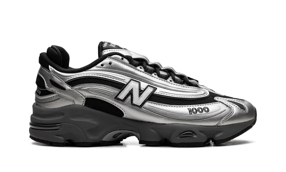 Overkicks - New Balance 1000 Black Silver Metallic (M1000EGR) - detalle talón
