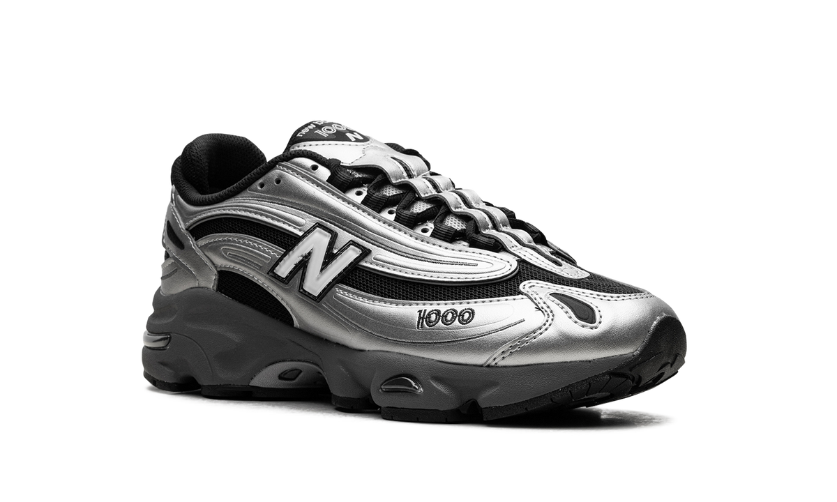 Overkicks - New Balance 1000 Black Silver Metallic (M1000EGR) - detalle lateral interior