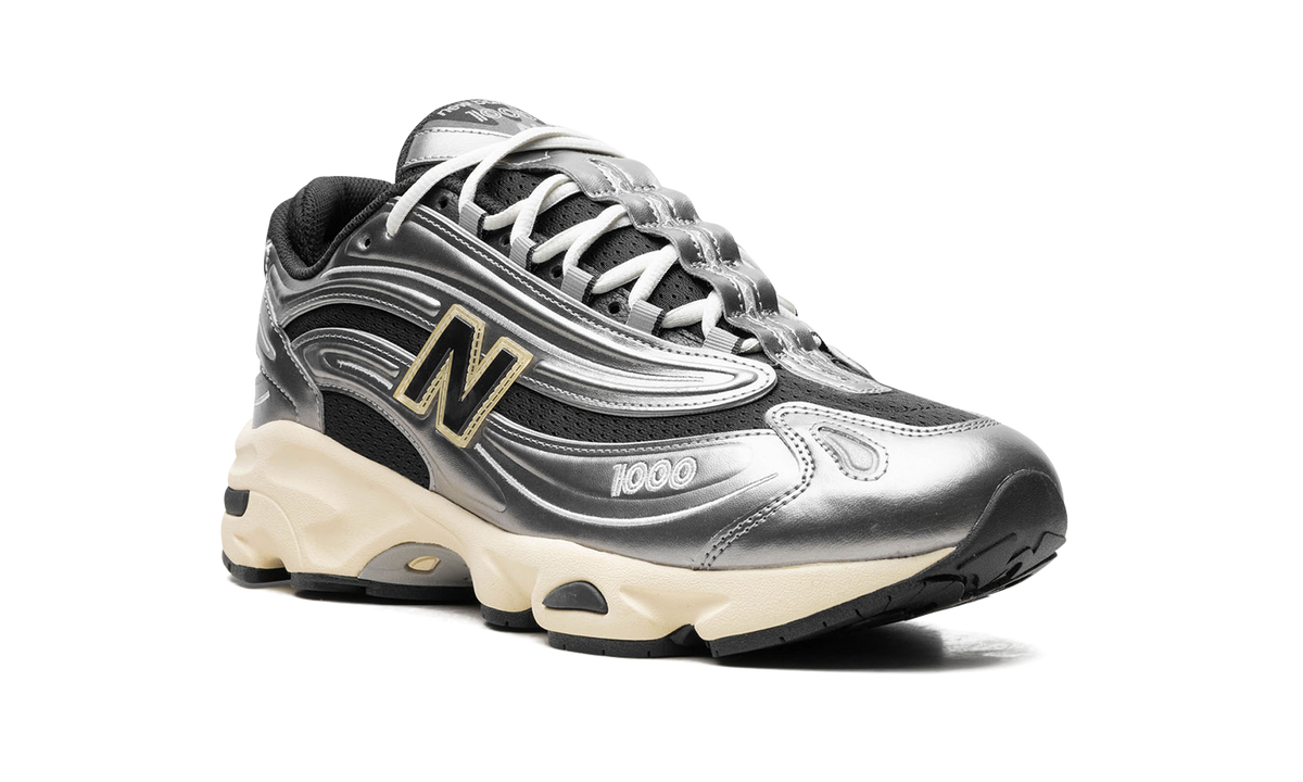 Overkicks - New Balance 1000 Silver Metallic (M1000SL) - detalle lateral interior