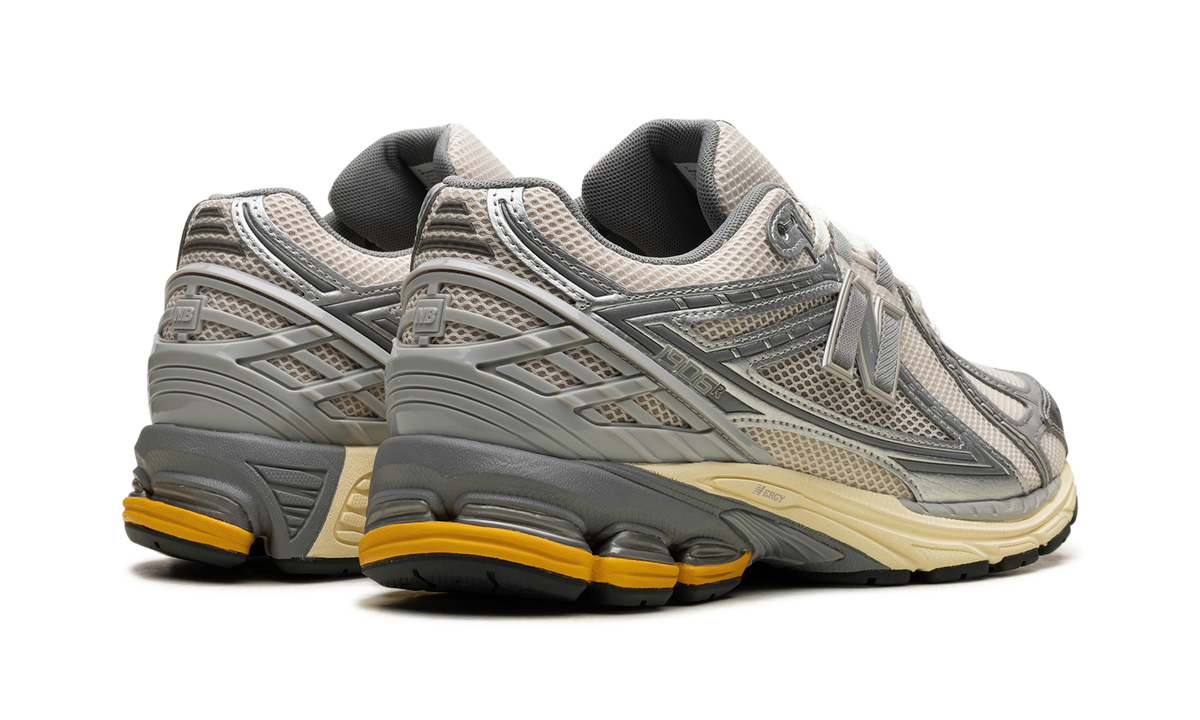 Overkicks - New Balance 1906 Moonbeam Raincloud (M1906RRD) - par completo