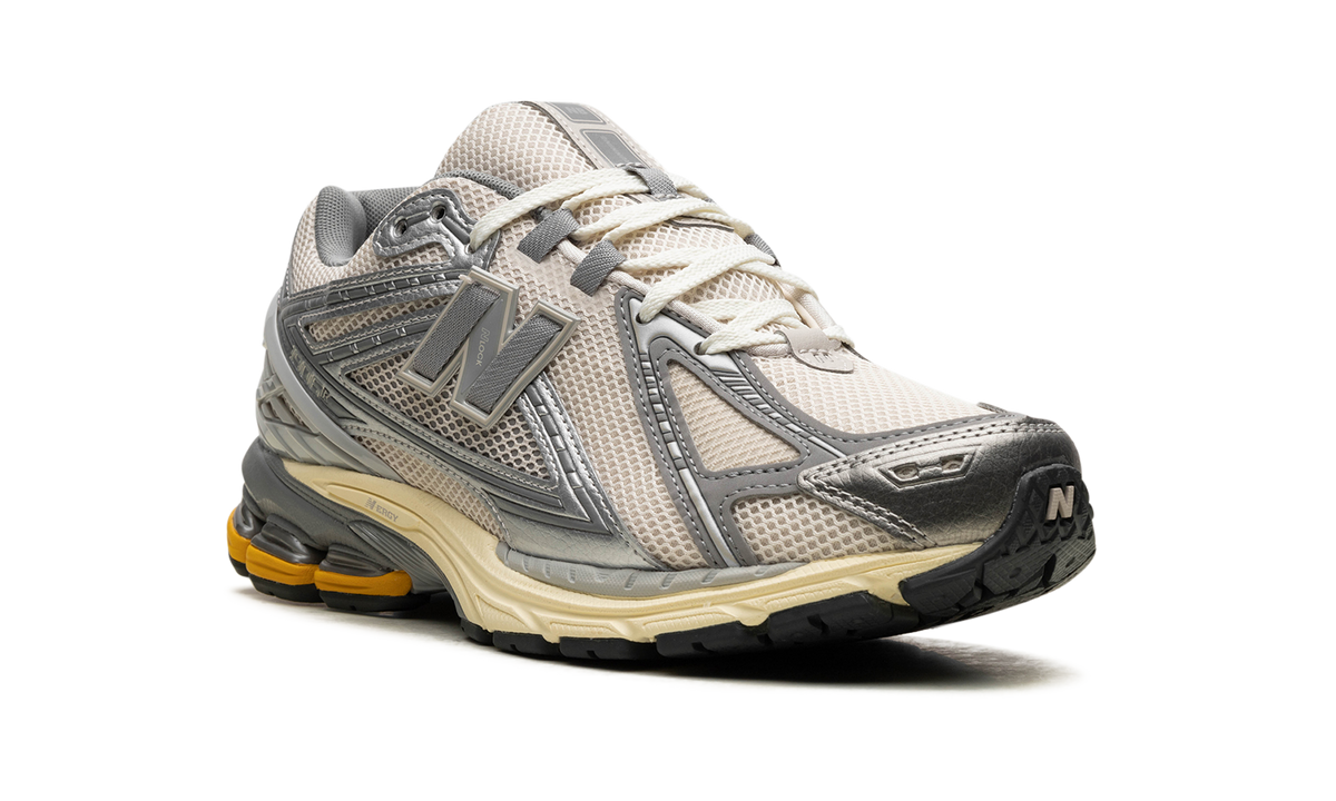 Overkicks - New Balance 1906 Moonbeam Raincloud (M1906RRD) - detalle lateral interior